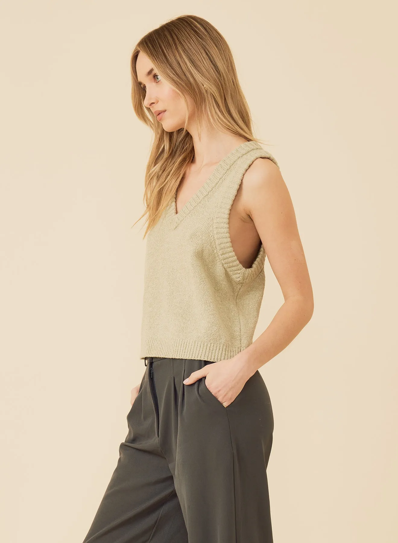 Arpi Vest - Sage