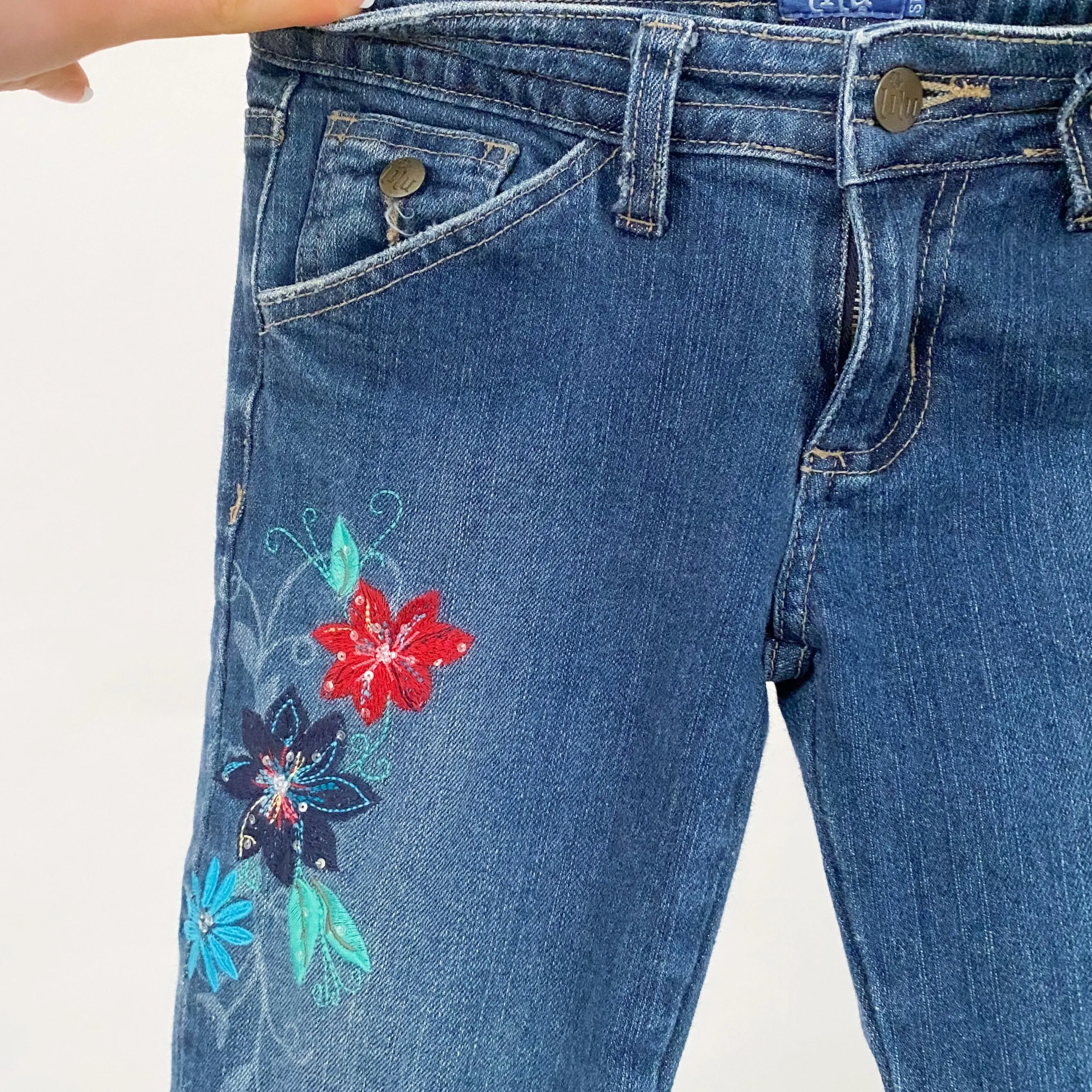 Floral Embroidered Jeans - 00