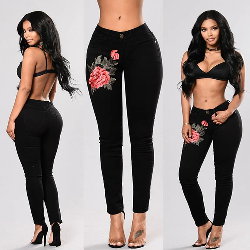 Flower Embroidered Ripped Jeans