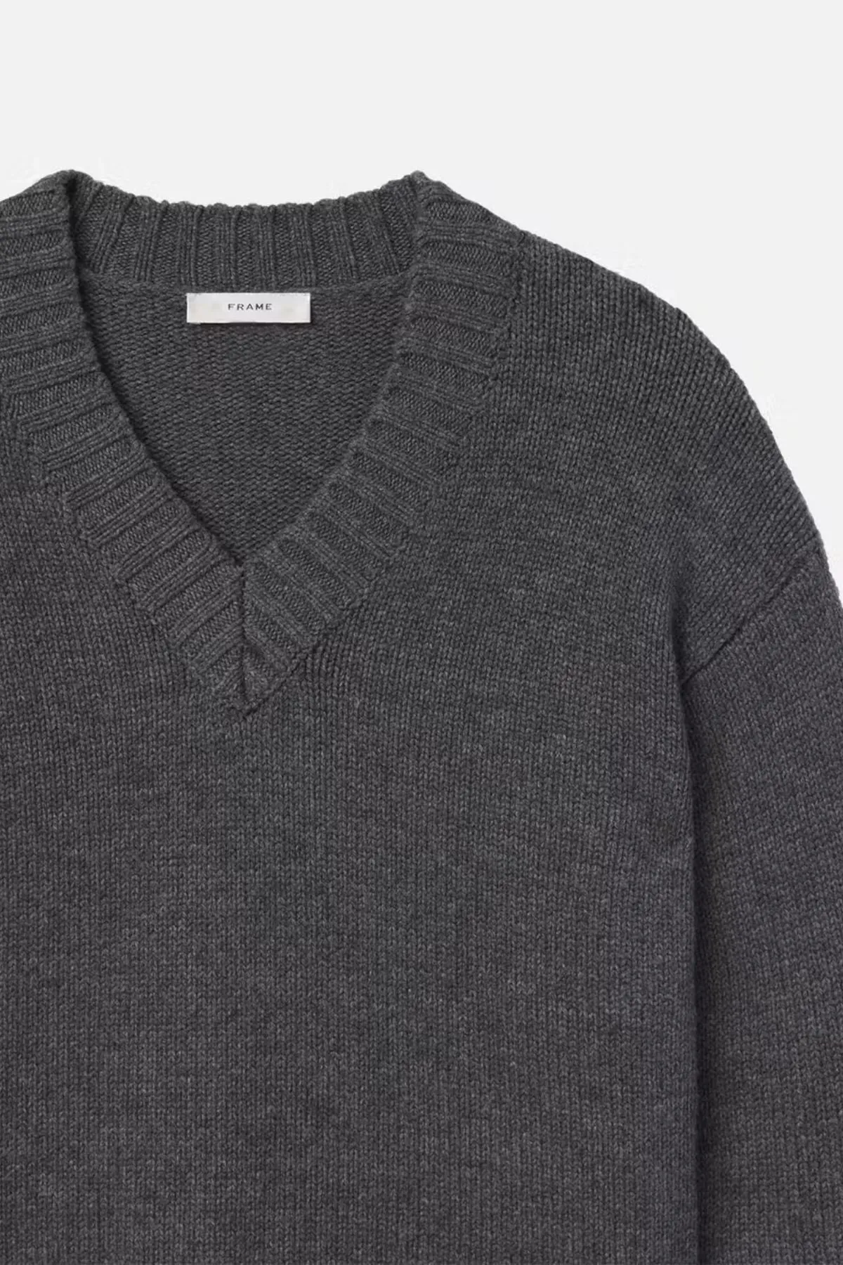 Frame Denim Chunky V-Neck Knit Sweater - Charcoal Heather