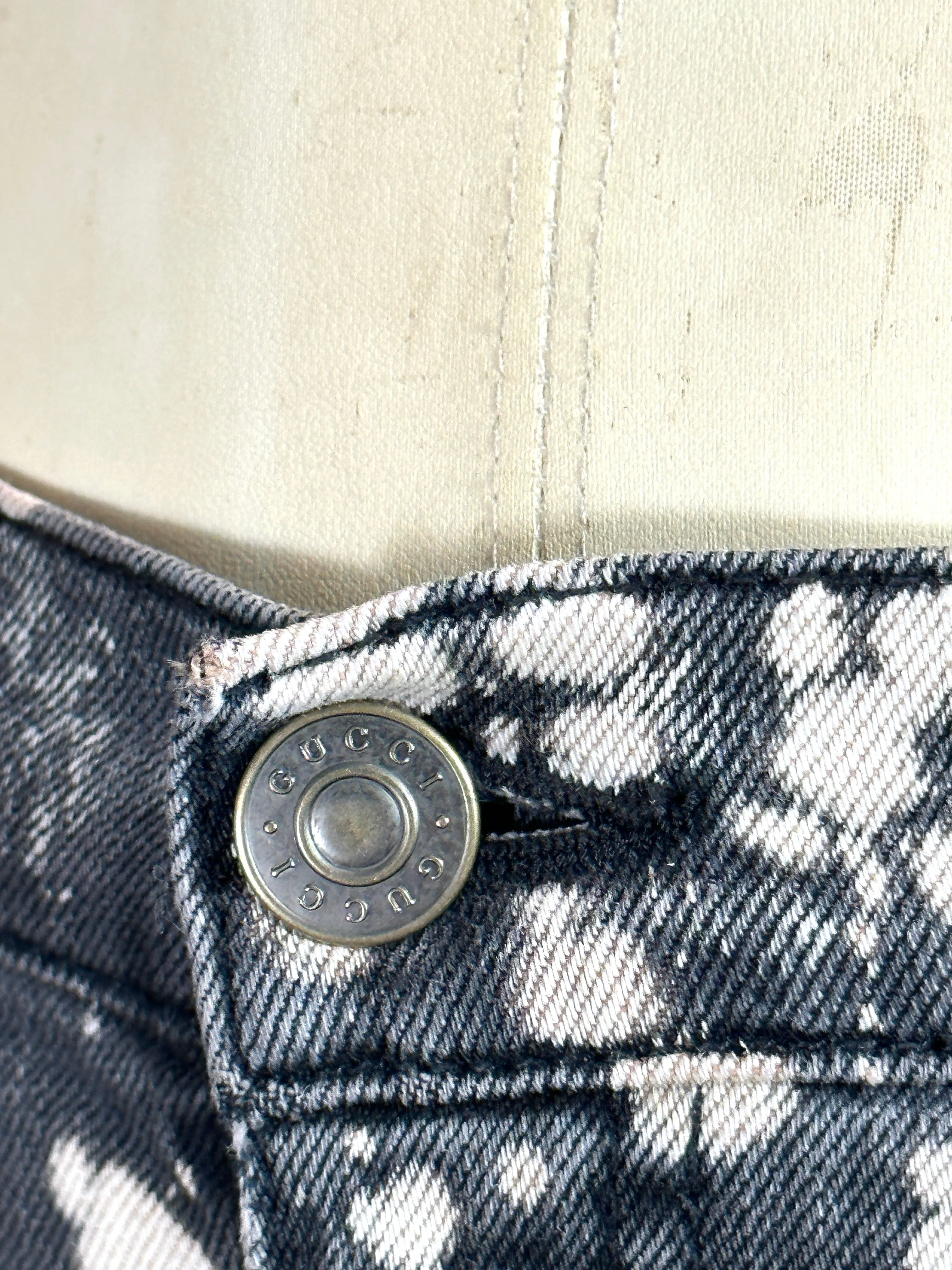 GUCCI Bleach Splattered Skinny Jeans with Rose Patch • Small