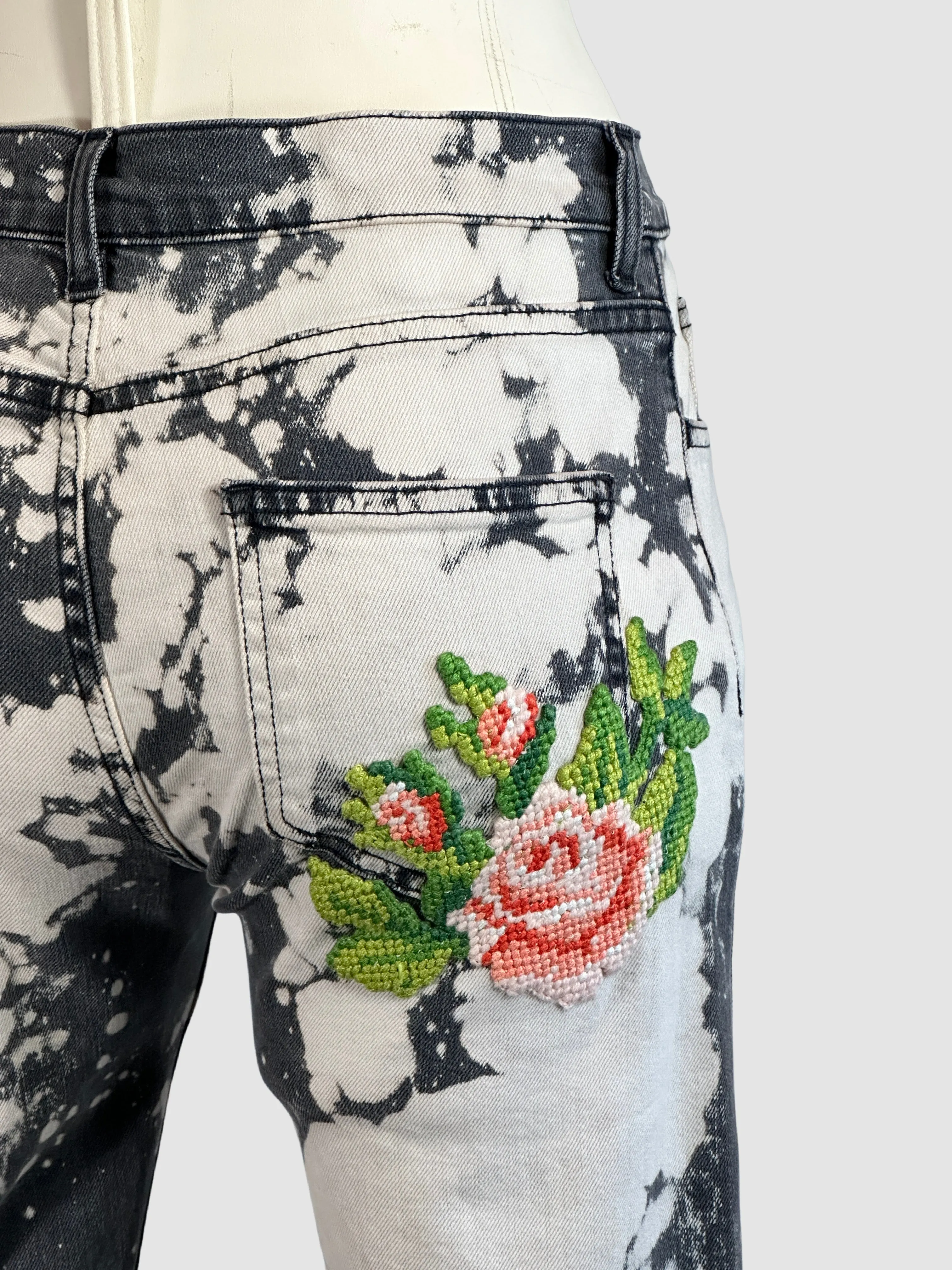 GUCCI Bleach Splattered Skinny Jeans with Rose Patch • Small