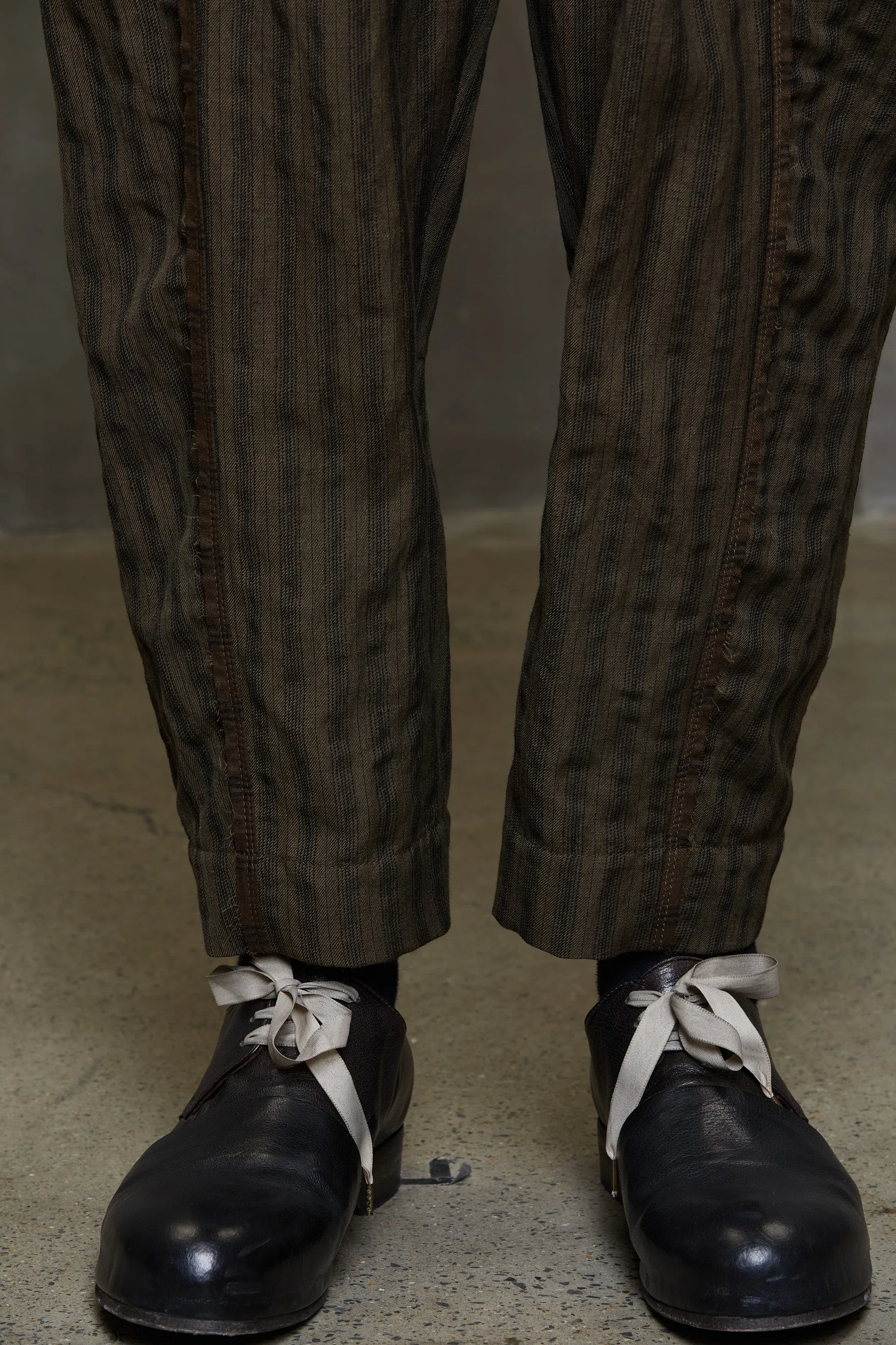 TAPERED CUT LONG TROUSERS